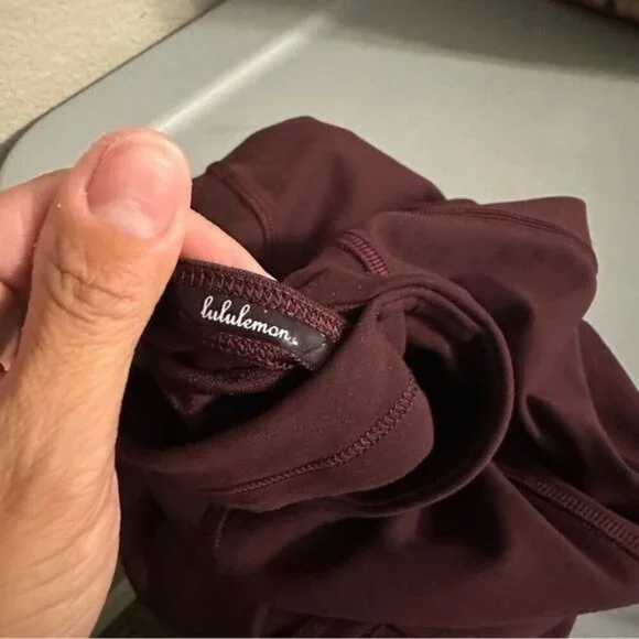 Lululemon Invigorate High-Rise Legging 25"Cassis Burgundy Size 2 - Picture 11 of 14